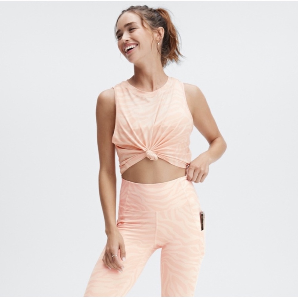 NWT Fabletics Blake Dry-Flex Muscle Tank Size X-Large